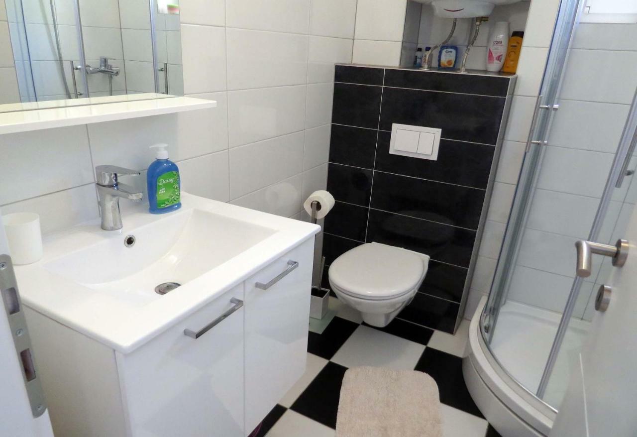 Apartman Jakir Baska Voda Exterior photo