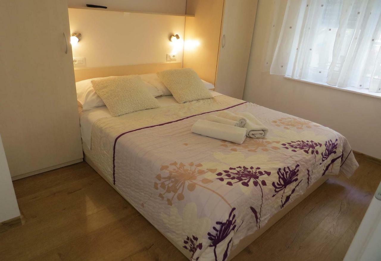 Apartman Jakir Baska Voda Exterior photo